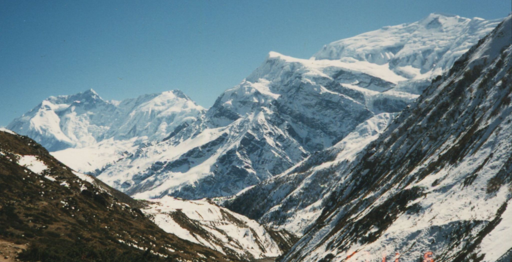 Annapurna Himal on ascent from Manang to Tharong La