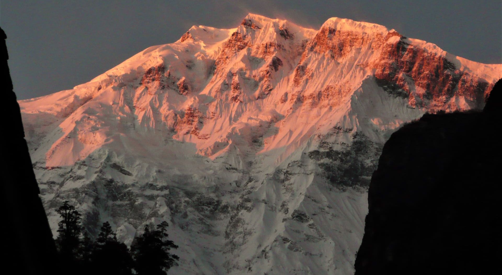 Lamjung Himal on Annapurna Circuit