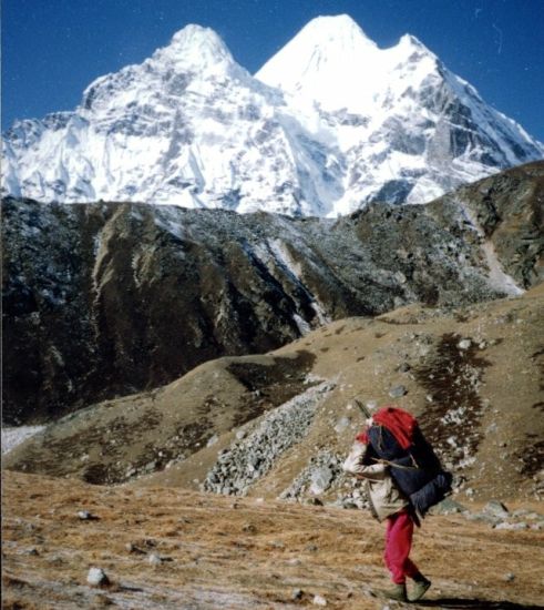 Peak 6 / Mount Tutse on return from Shershon in the Barun Valley