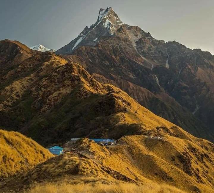 Macchapucchre ( Fishtail Mountain )