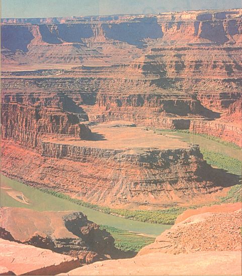 Goose Neck Bend in Green River from Dead Horse Point, Canyonlands