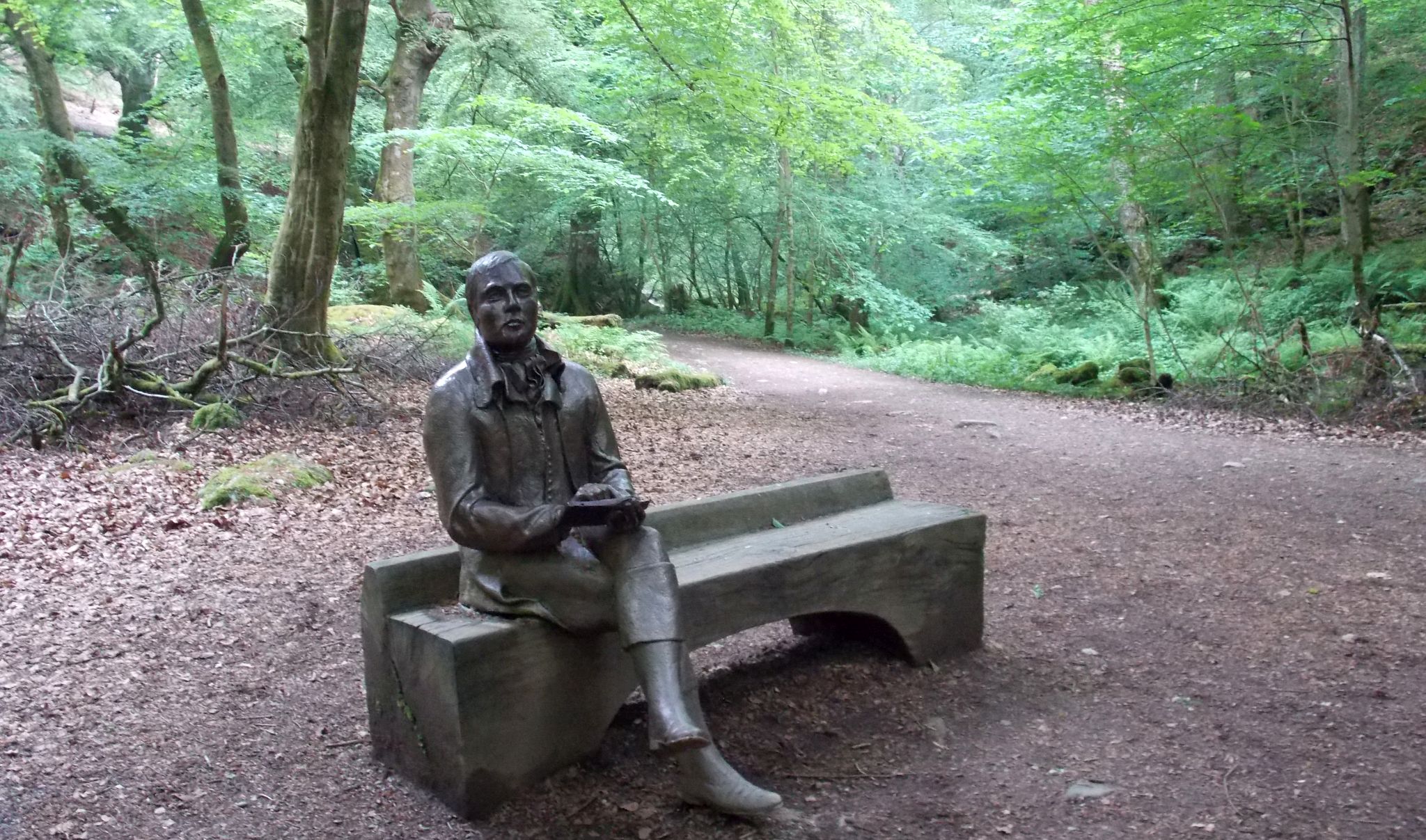 Sculpture of Robert Burns in the Birks of Aberfeldy
