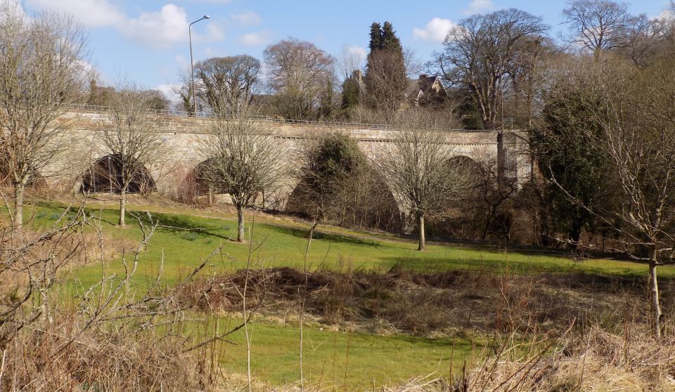 Bridge over the Murieston Water at Mid Calder from Calderwood Country Park