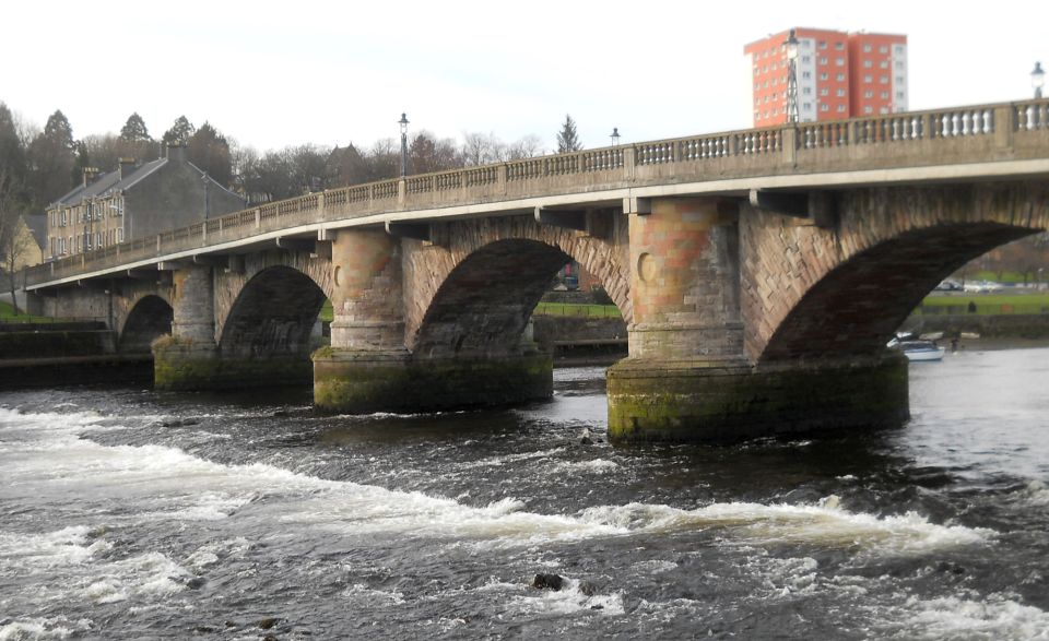 Road bridge over the River Leven at Dumbarton