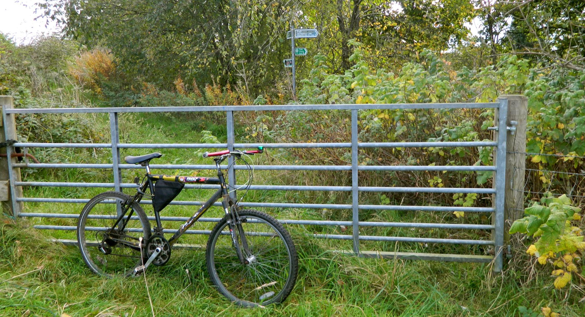 Locked gate on Clyde Coastal Path