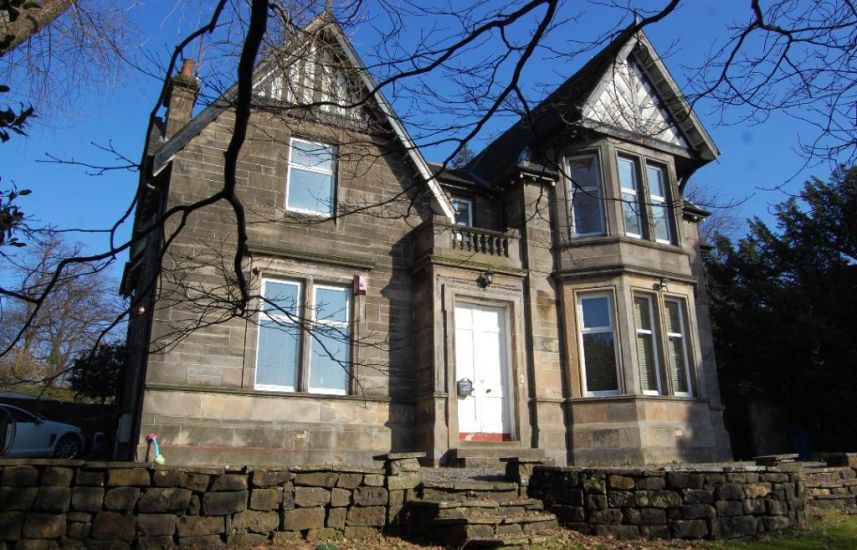 Villa in Old Drumchapel