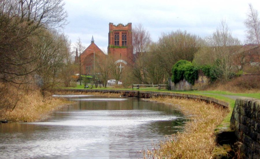 Forth and Clyde Canal in Maryhill in Glasgow