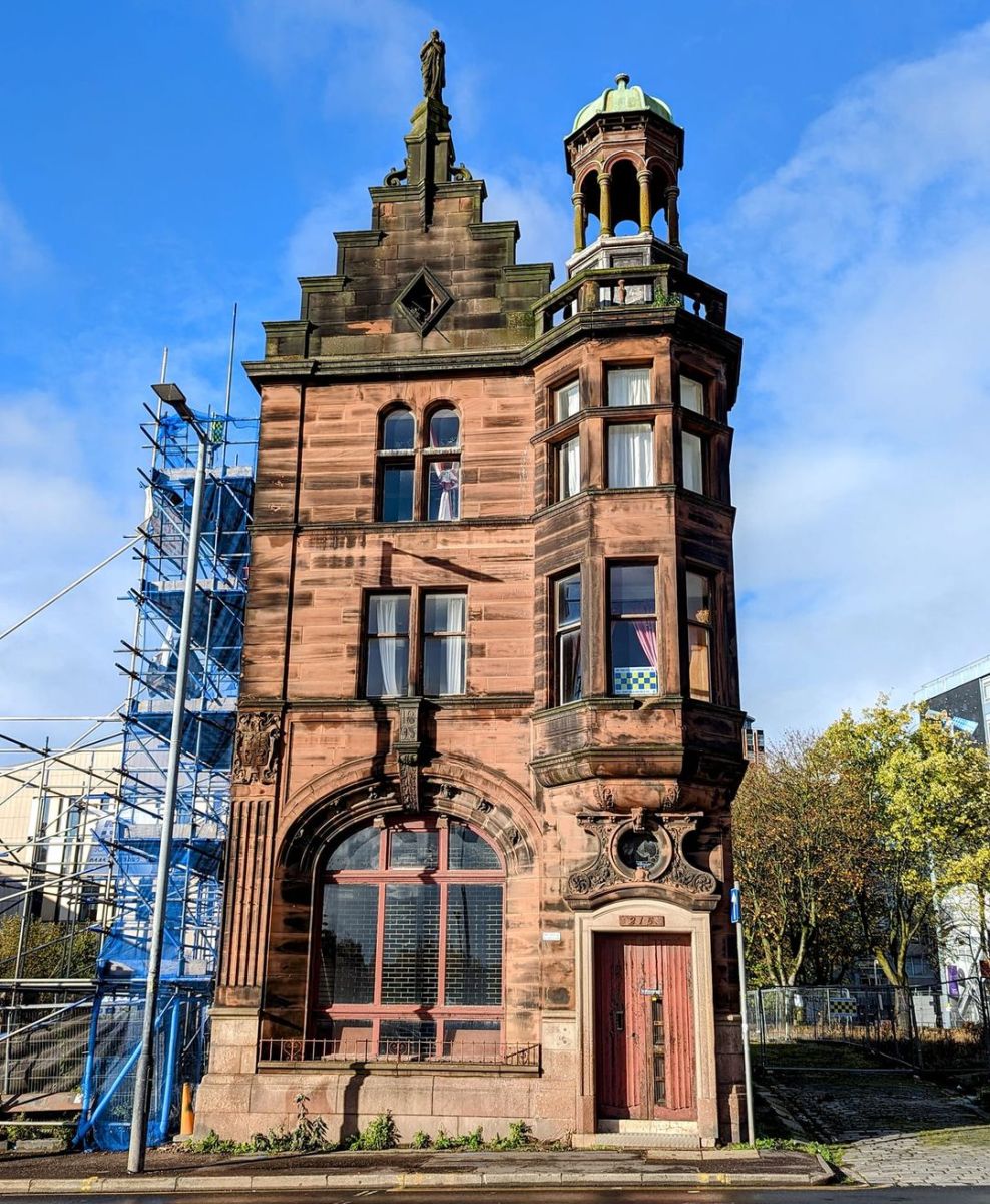 Old Tenement in High Street in Glasgow city centre